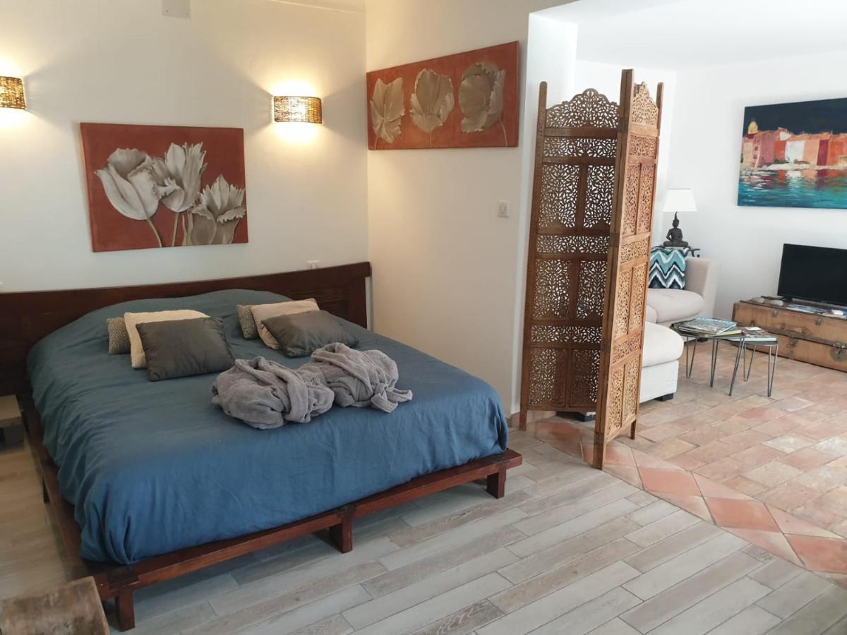 Coeur D'arty Show Homestay La Garonnette-Plage